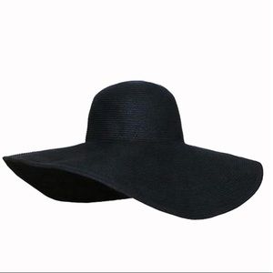 🏖Black Floppy Hat🏖